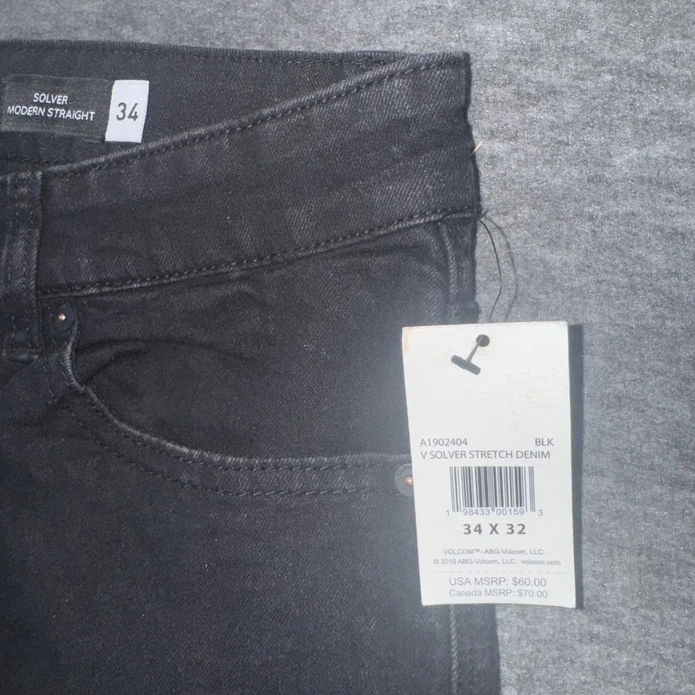 Volcom Mens Solver Modern Straight Stretch Denim Black Jeans Dark Wash 34x32 NEW